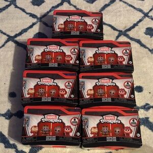 Marvel Doorables Action Figures 4 Characters! 7 unopened mystery boxes! Series 1